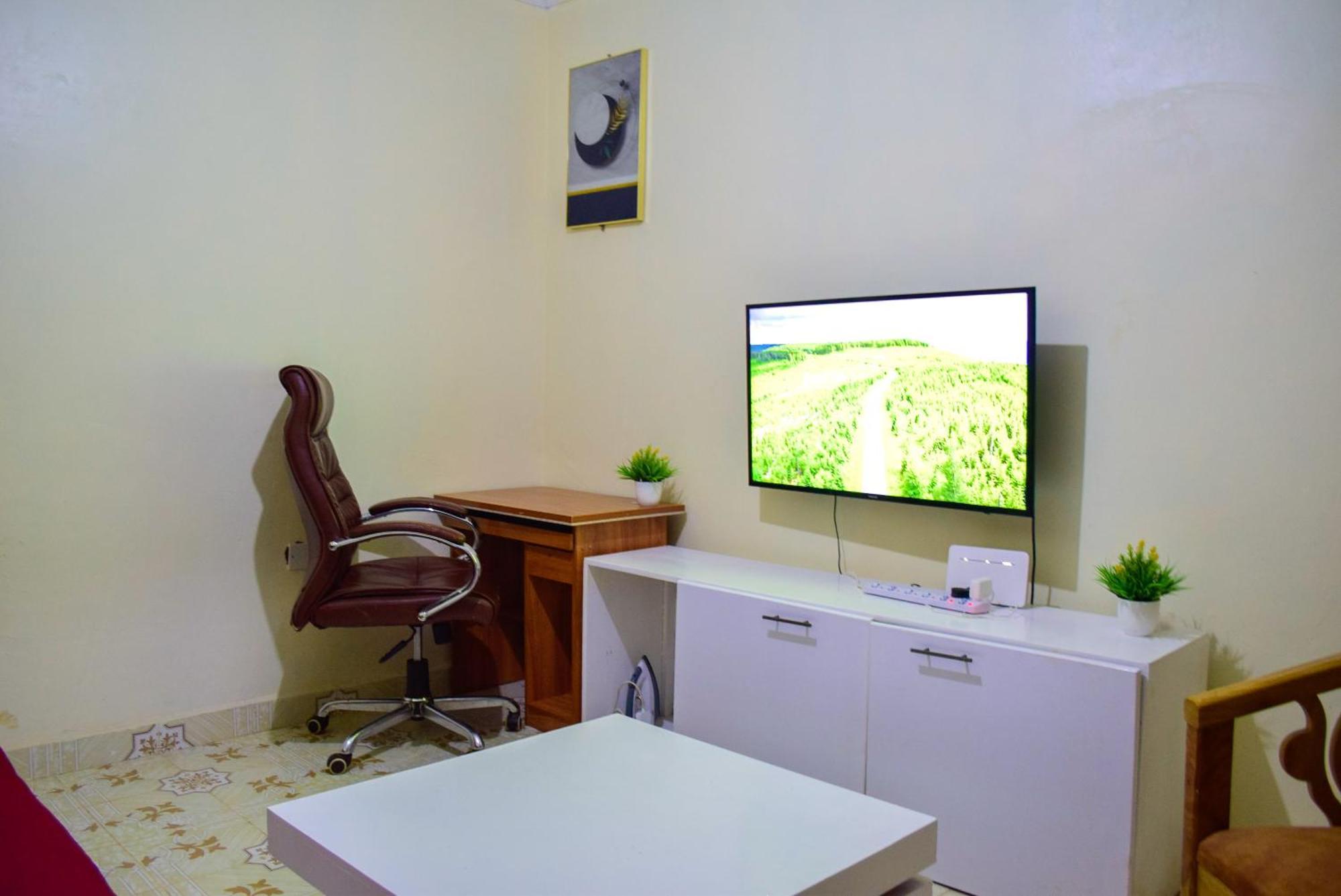 Linet'S Apartment Ньєрі Екстер'єр фото